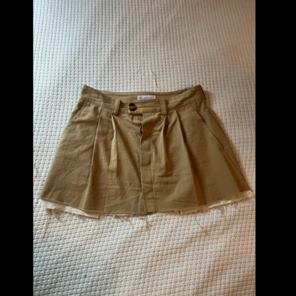 mini skirt